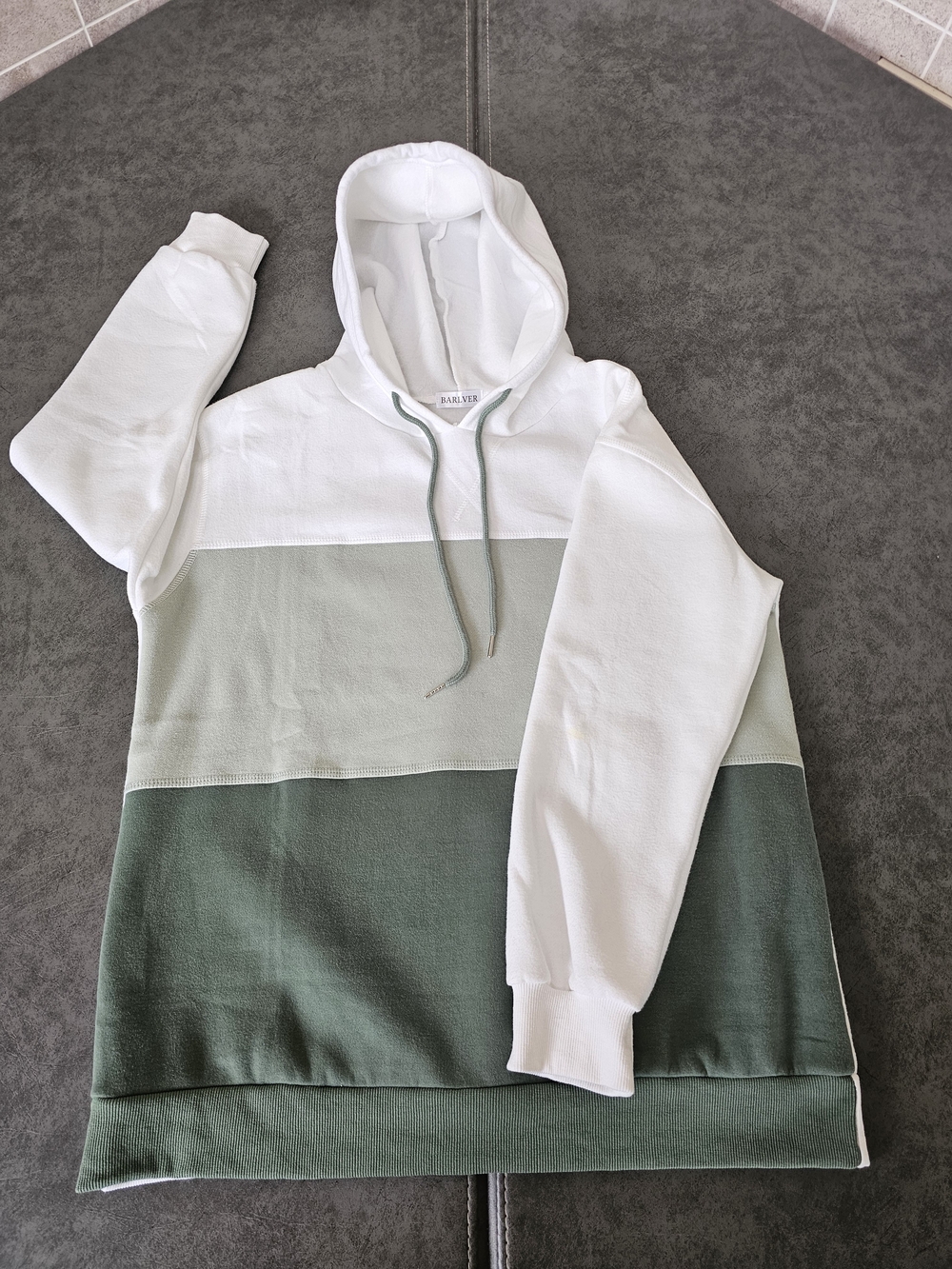 Men’s Colorblock Hoodie Sweatshirt - White & Green Size XL